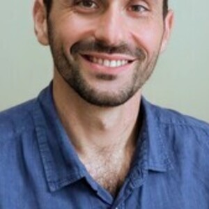 SALMON Bryan ostéopathe Peujard, 